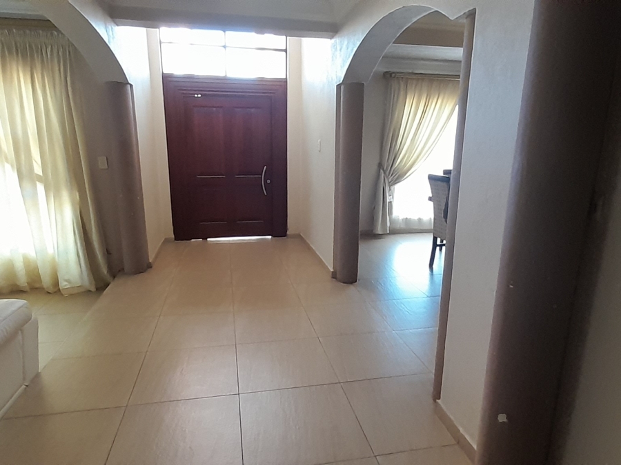 5 Bedroom Property for Sale in Flora Park Northern Cape